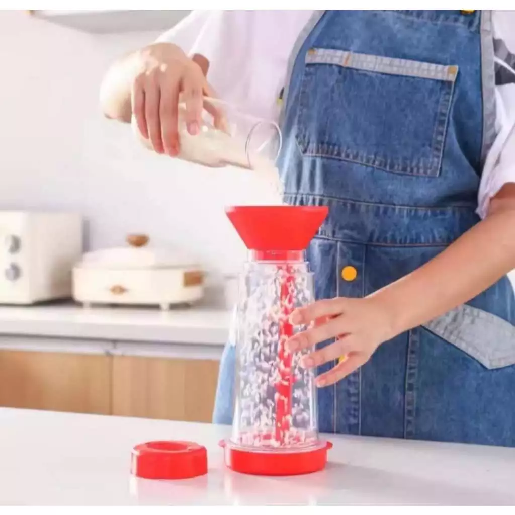 Tapioqueira em uso real na cozinha